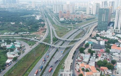 Thành phố Hồ Chí Minh: Quy hoạch, khai thác hiệu quả đầu tư quỹ đất dọc tuyến metro